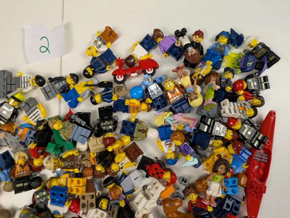 Juego de paquete de minifiguras Lego: minifiguras LEGO surtidas aleatorias 90+ ¡MINIFIGURAS! Foto 4 de 4