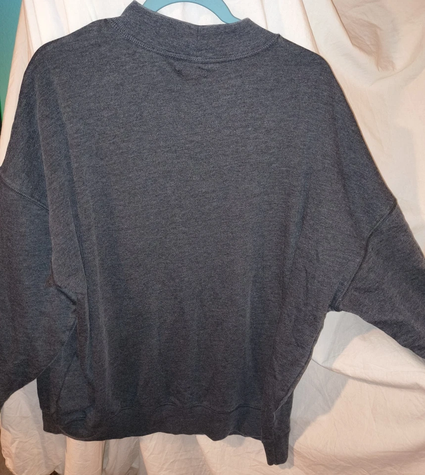 NWOT Maurices Women's Size 1X Grey & Plaid Joy To The World Graphic Sweatshirt  - Image 4 of 4