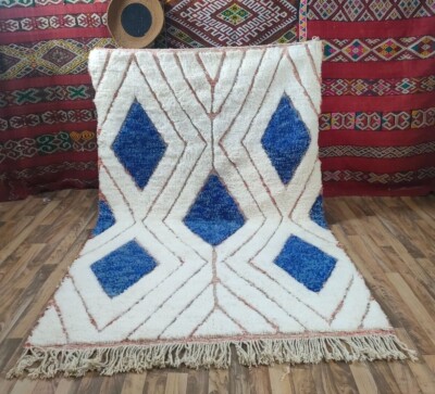 weiß und blau Teppiche Ruggable Teppiche Marokkanische Teppiche Vorleger Rug ...