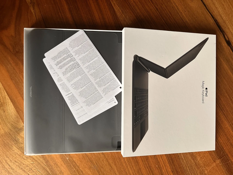 Magic Keyboard für iPad Pro 12,9" (6. Generation) - Deutsch - Schwarz