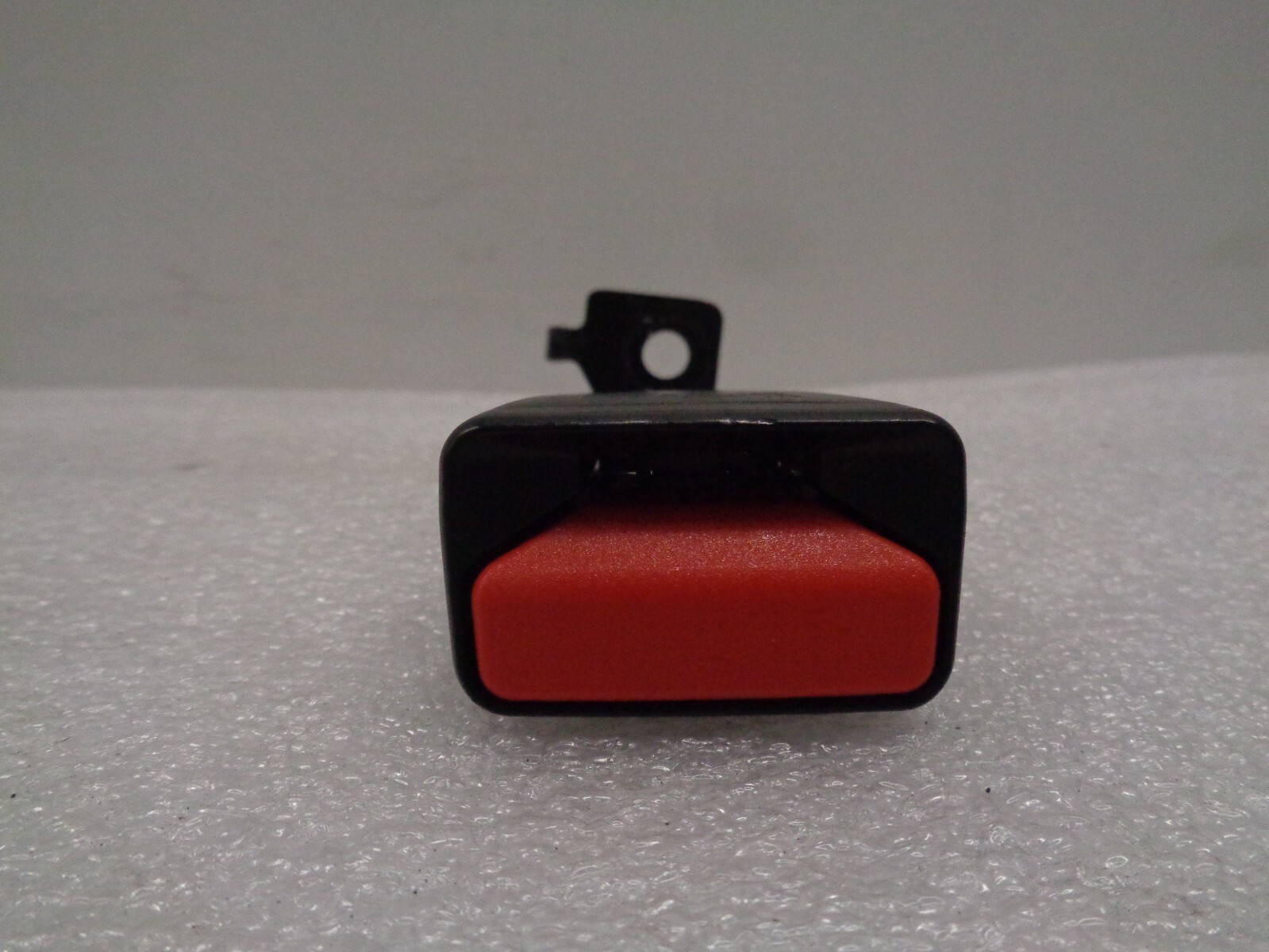 14-17 Maserati Ghibli Rear Left Driver Seatbelt Seat Belt Buckle OEM AK2308334