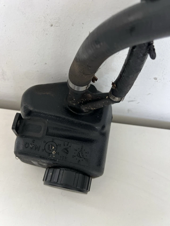 Pontiac Sunbird 1994-1985 bomba de dirección asistida/botella de depósito OEM coche de colección Foto 4 de 4