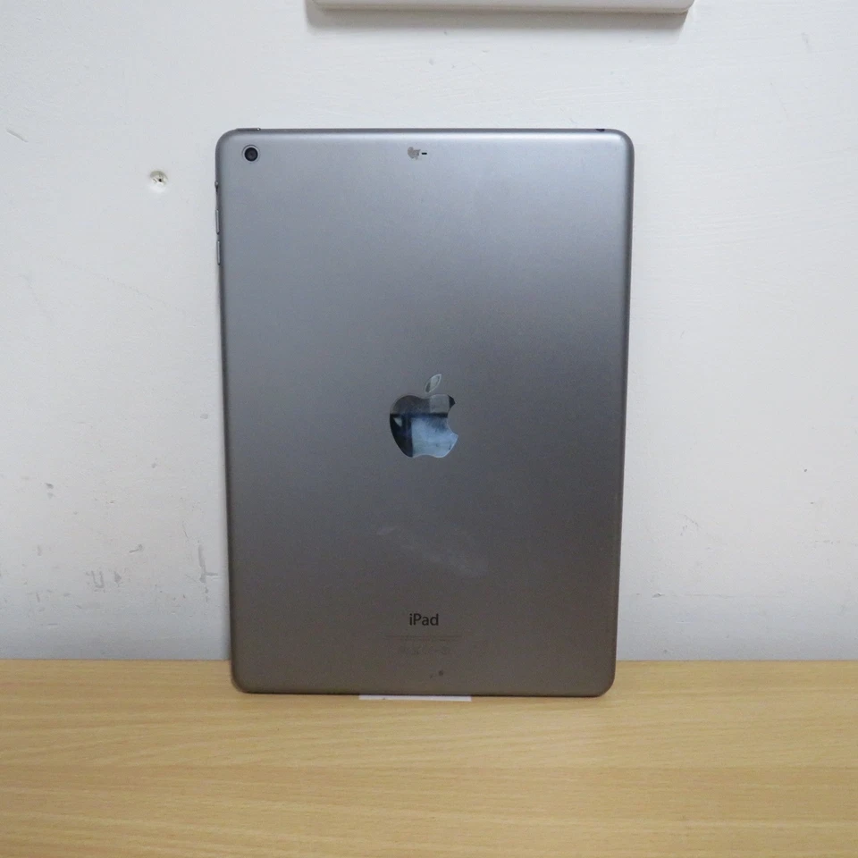 Apple iPad Air Wifi 9.7" 1GB RAM For Spares Not Working Locked - Image 2 of 4