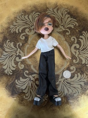 VTG 2001 Bratz Xpress It Wave 1 red hair  2001 redhead doll