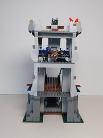 LEGO 7079 Castle Drawbridge Defense (99% COMPLETE!) w/Box! - SEE DESCRIPTION!