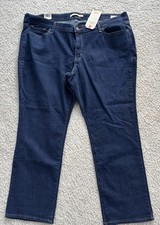 NWT Levi's Women's Classic Straight Mid-Rise Medium Wash Denim Jeans Size 22W M
