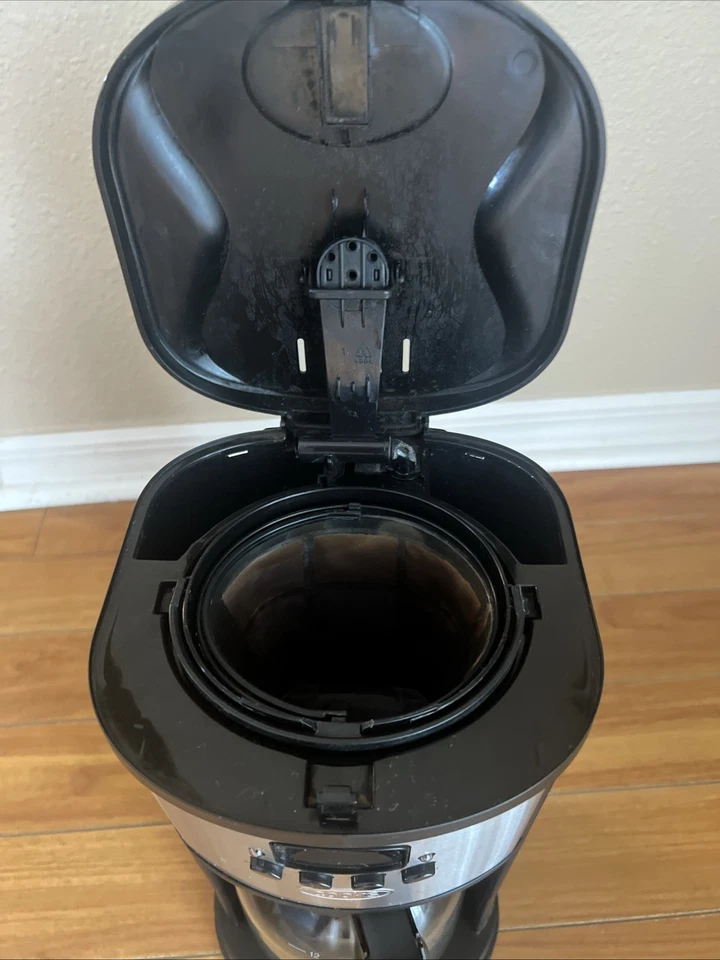 Cooks Essentials 12-Cup Programmable Digital Drip Coffee Maker Model CM4158T - Image 3 of 4