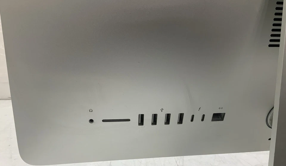 21.5" Apple iMac 2017 A1418 i5-7500 @ 3.40GHz, 16GB Ram, 251GB SSD - Image 3 of 3