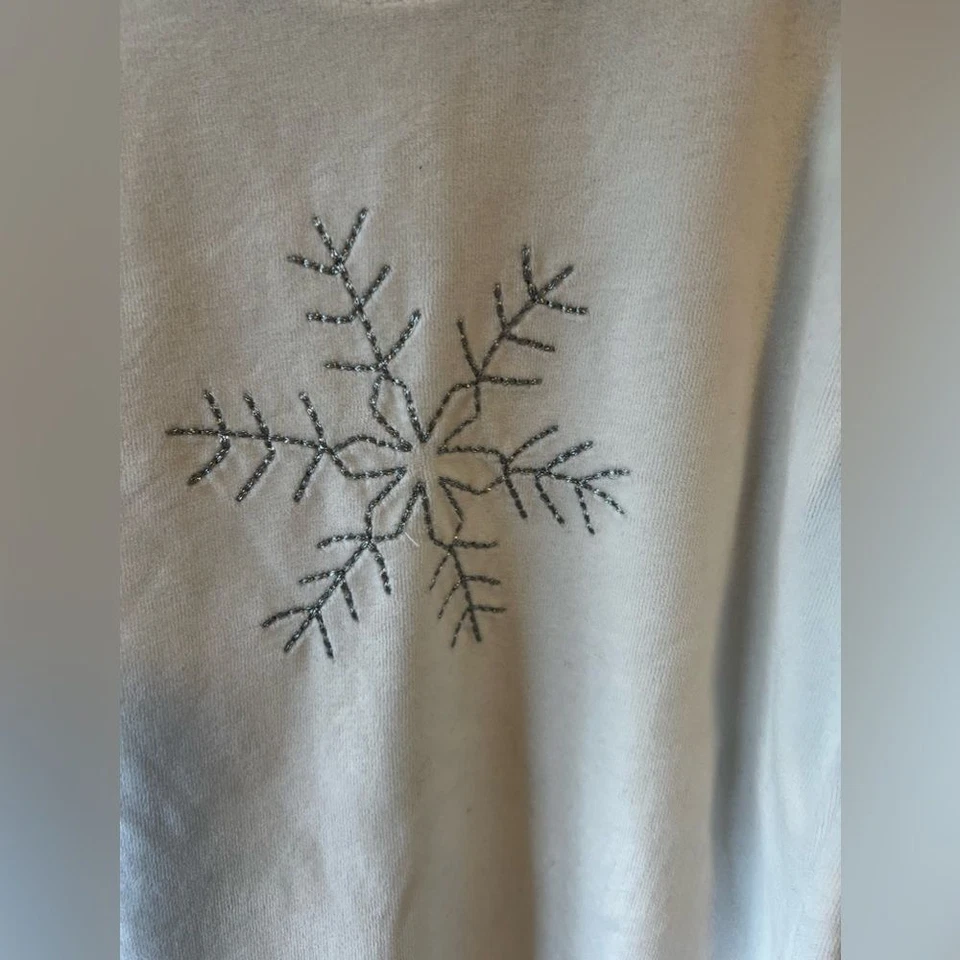 American Girl Snowflake Faux Fur Cuffs Long Sleeve Shirt Size M 10/12 - Image 4 of 4