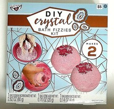 FASHION ANGELS CRYSTAL BATH FIZZES KIT DIY FOR KIDS AGES 8 MAKES 2 FIZZIES 