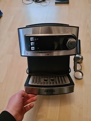 Petra Manuelle Espressomaschine KM 54.07 Milchaufschäumer 850 watt