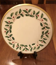 Lenox Holiday (Dimension) Christmas 8 1/8" Salad  Plate  Holly Berry Berries