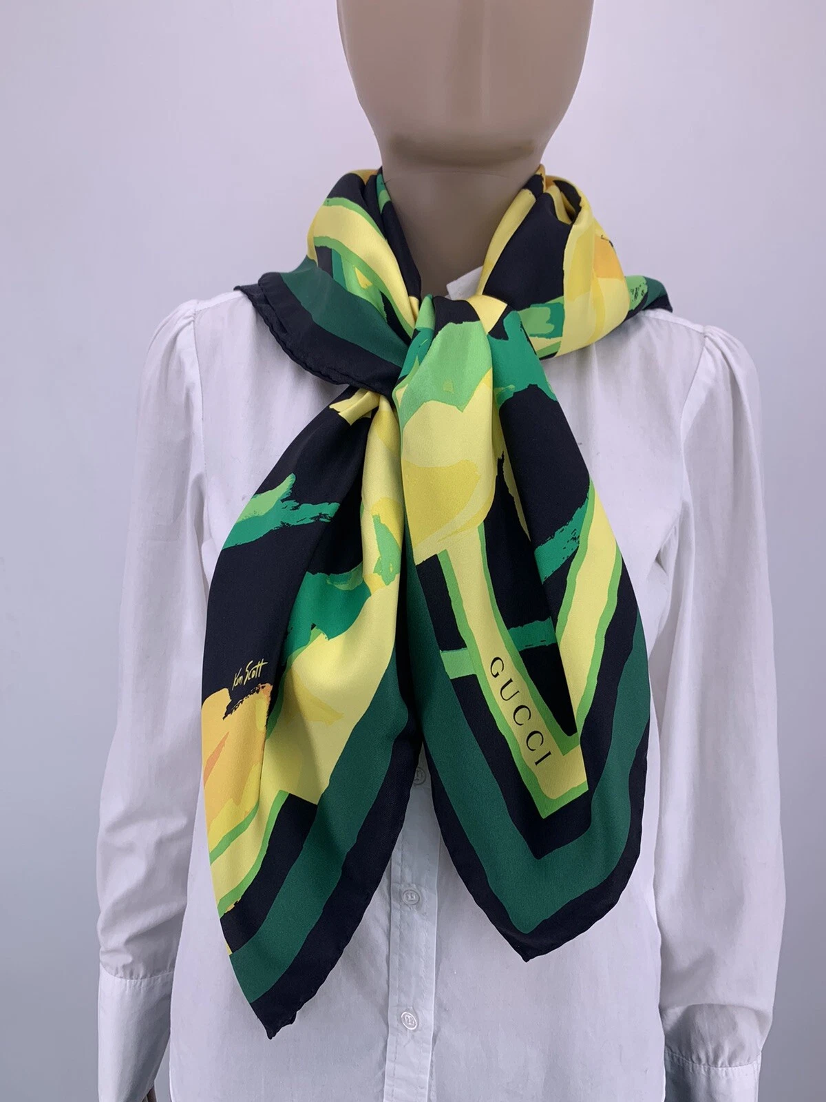 NEUF Luxury Original GUCCI foulard foulard soie 90 x 90 cm  649654