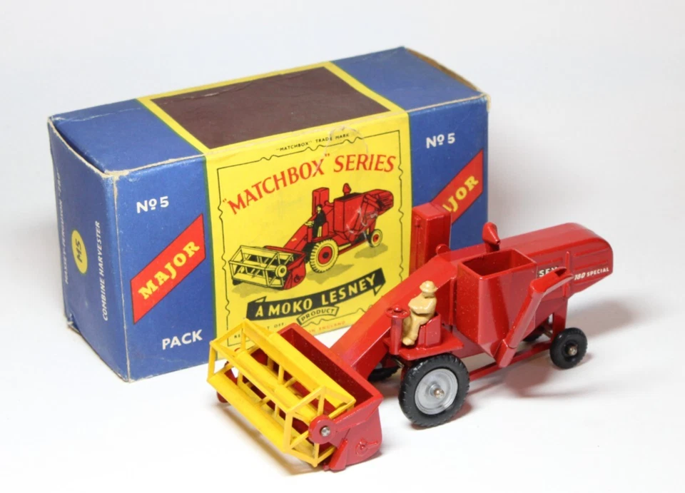Matchbox Lesney Major Pack M5 Massey Ferguson 780 Combine Harvester - Image 2 of 2