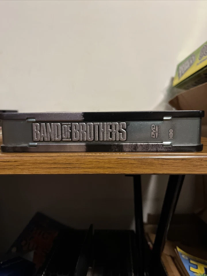 Band Of Brothers In Metal Case (DVD, 2002, 6-Disc Set) HBO Vintage Tom Hanks - Image 3 of 4