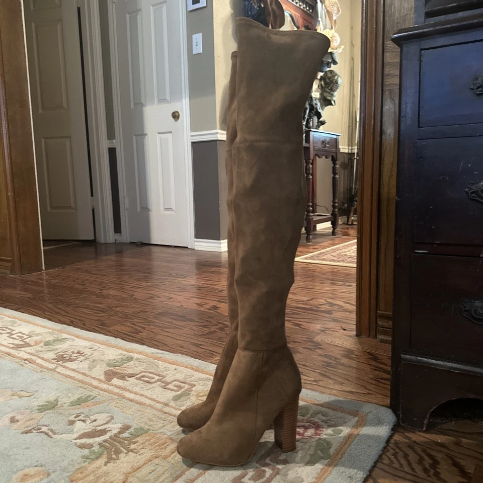 Botas de gamuza Aldo Winker por encima de la rodilla hasta el muslo marrón camel 7 medianas Foto 3 de 4