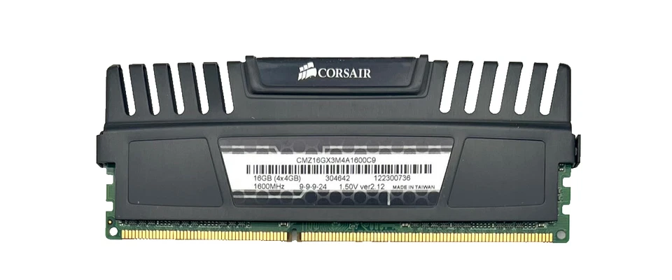Corsair Vengeance 4GB RAM PC3-12800 DDR3-1600 SDRAM CMZ16GX3M4A1600C9 - Image 2 of 2
