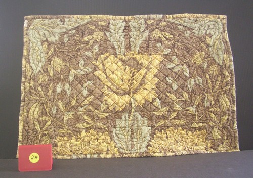 Quilted Placemats Flower Leaves Rectangle Set Of 4 Reversible 18.5" x 13" - Picture 4 of 9