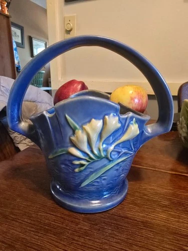 Roseville Pottery  Blue Freesia Basket #391-8 FACTORY MINT