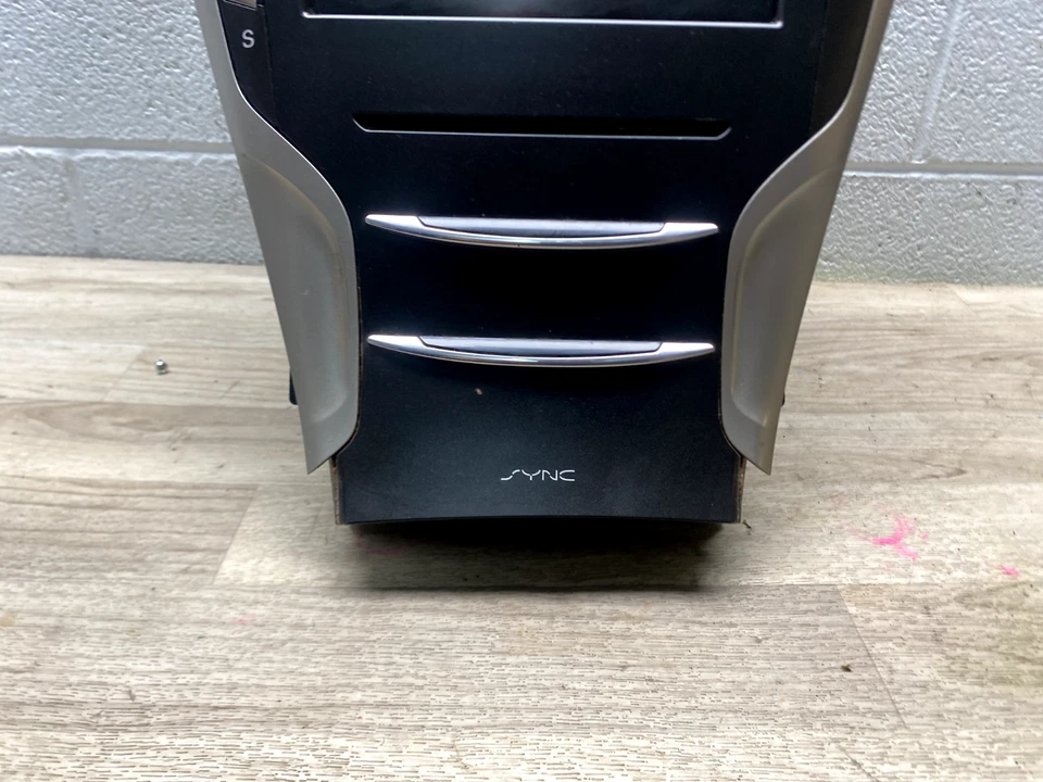 LINCOLN MKZ OEM 13-16 RÁDIO DE NAVEGAÇÃO FRONTAL ESTÉREO HEADUNIT MONITOR DE TELA LCD - Imagem 2 de 4