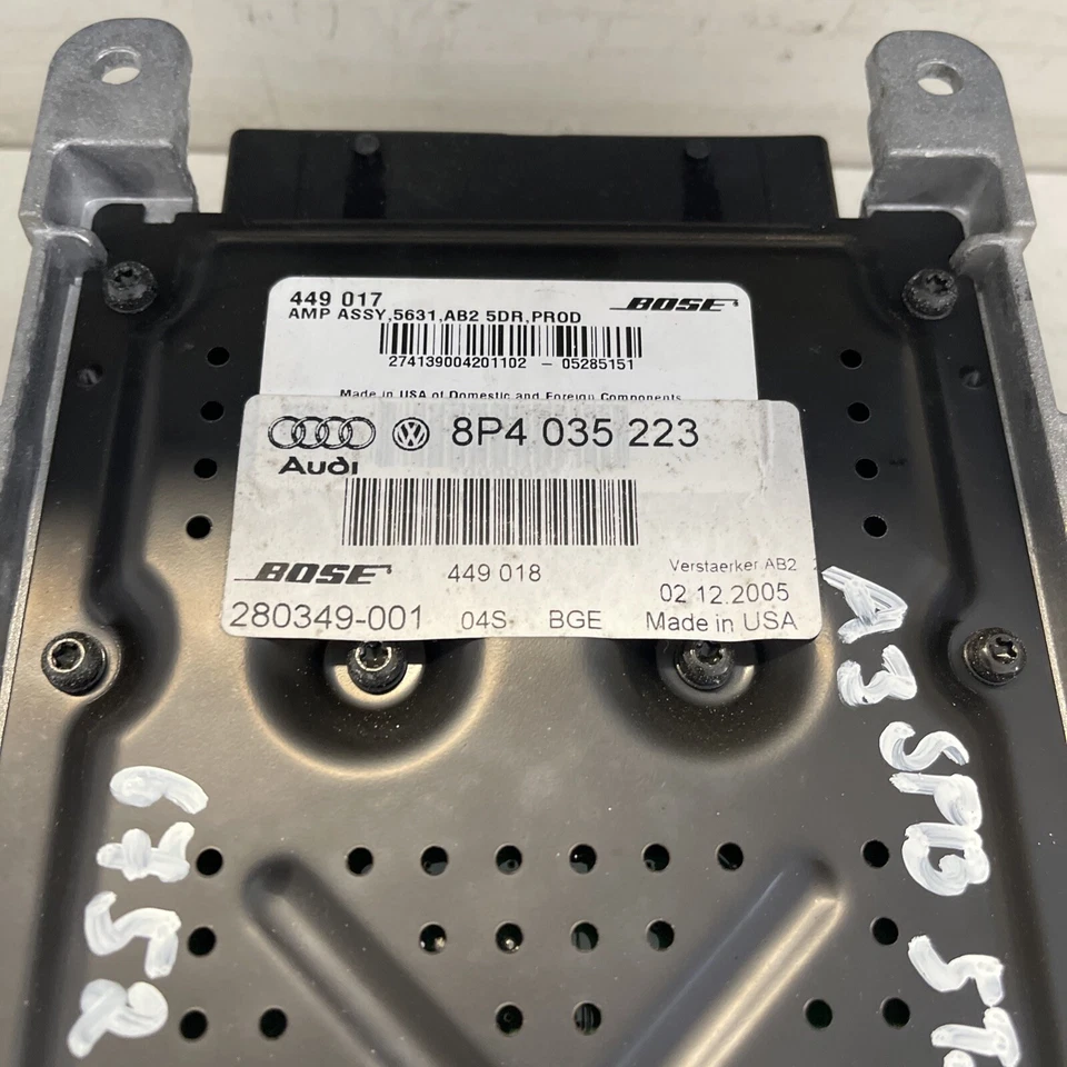 Audi A3 8P 2010Bj Amplifier Verstärker Soundsystem Endstufe Bose 8P4035223D - Bild 2 von 4