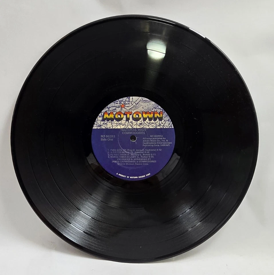 COMMODORES NATURAL HIGH 1978 LP "THREE TIMES A LADY" MOTOWN - Image 3 of 4