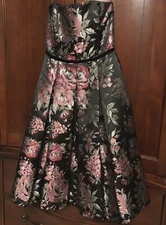White House Black Market Size 8 Strapless Floral Jacquard Fit-And-Flare Dress