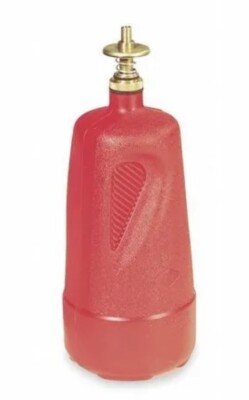 Justrite 14010 Liquid / Gas Dispensing Can 1 Quart Polyethylene Red 4x10-1/2''