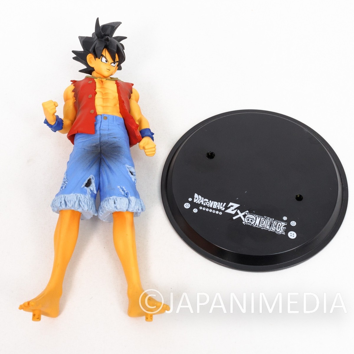 Dragon Ball Z x One Piece 40th Anniversary DX Figure Gokou Dragon Ball Z x One Piece 40th Anniversary DX Figure Gokou