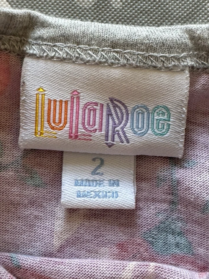 Camisa Lularoe Manga Larga Gris Y Rosa Floral Niñas Pequeñas Talla 2 Foto 2 de 3