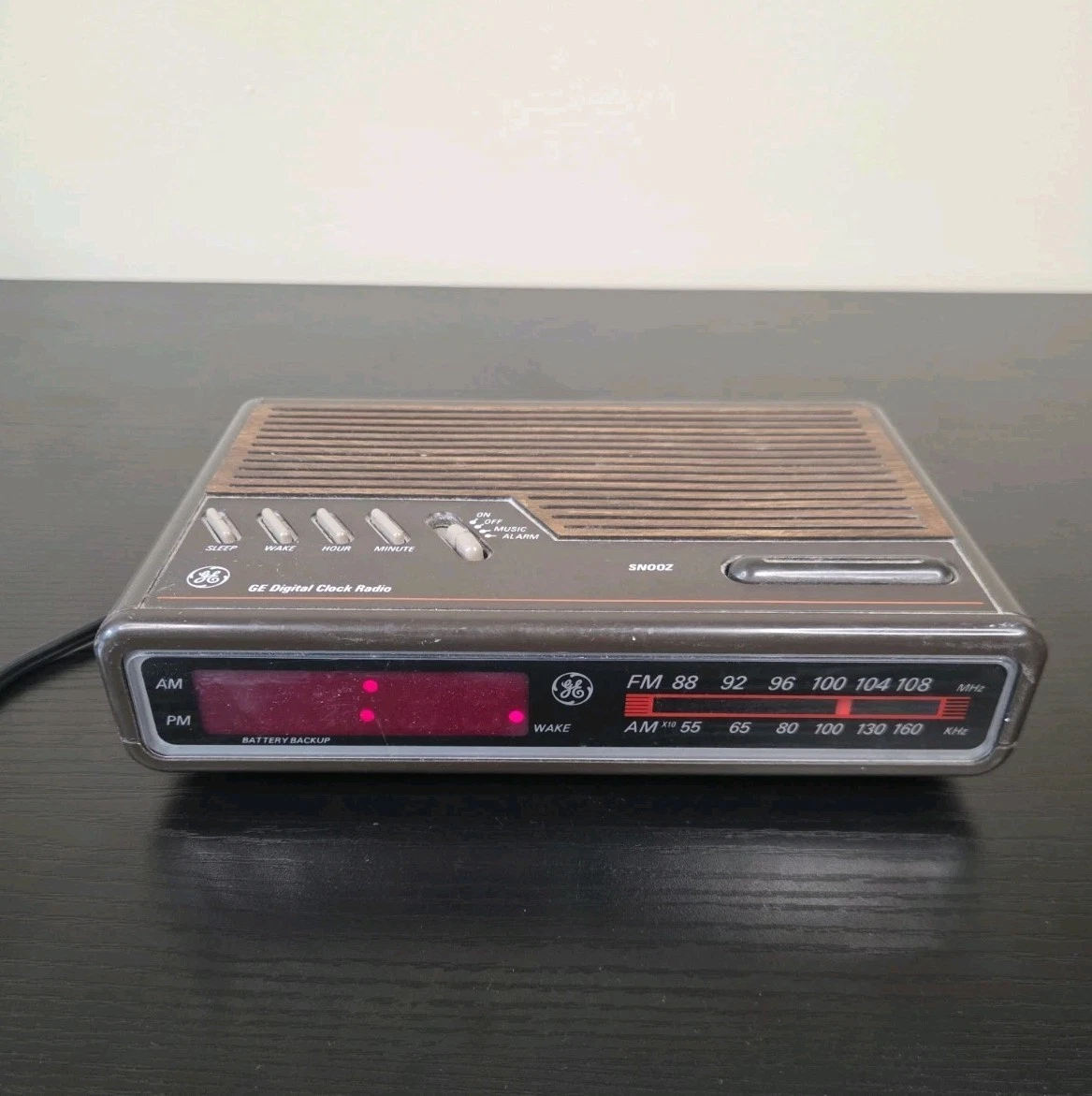 GE Vintage/Retro Alarm Clocks & Clock Radios for sale | eBay