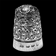Charles Horner Silver Thimble Chester 1877 Victorian Floral Sewing Tool VGC 
