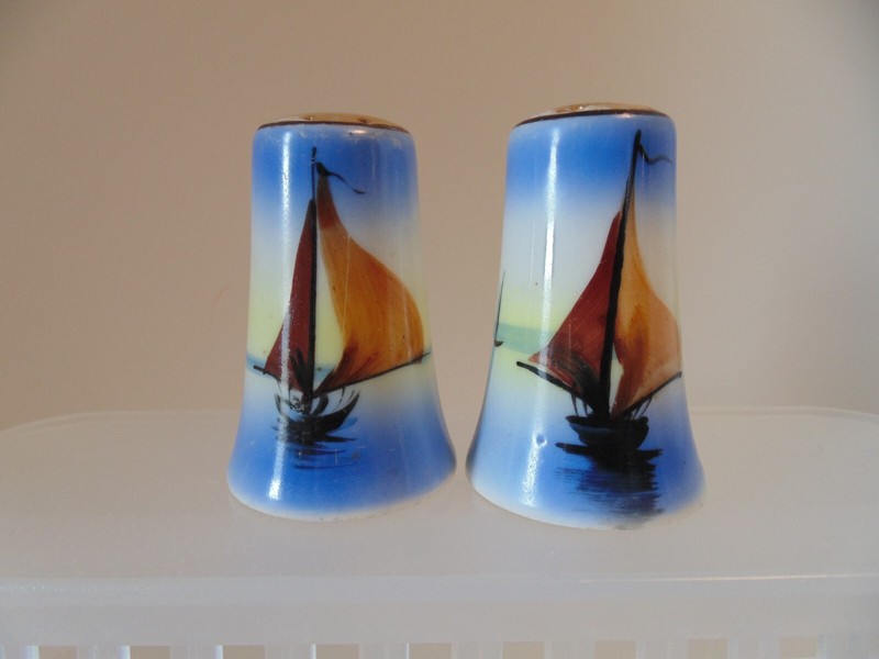 Vintage Japan Noritake Morimura Hand Painted Boat On Water Salt & Pepper Shakers