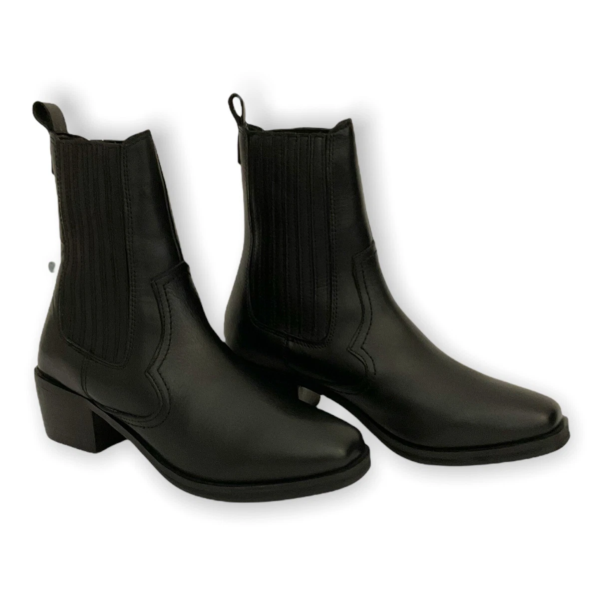 Black chelsea boots urban outfitters 2025
