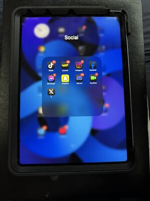 ipad air 4th generation 64gb cellular +++ TikTok Installed