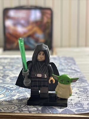LUKE SKYWALKER GROGU GREEN LIGHTSABER LEGO MINIFIG FIGURE star