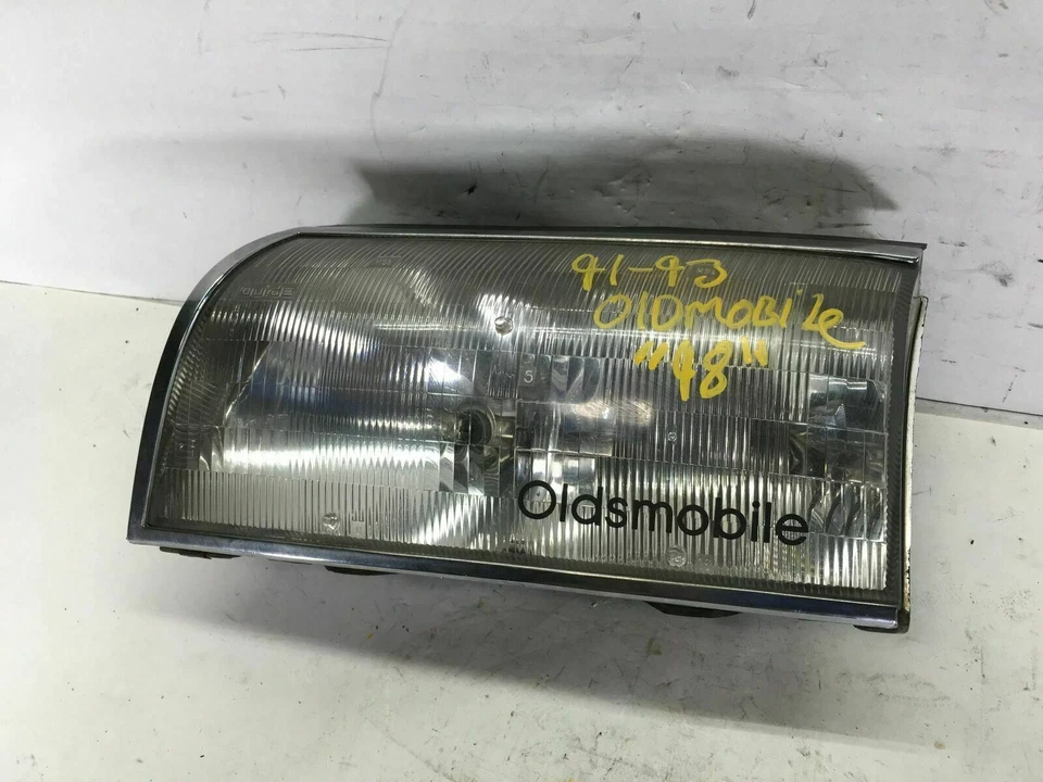 OLDSMOBILE 98 1992 FARO CONDUCTOR DELANTERO IZQUIERDO LÁMPARA HALÓGENA CON BOMBILLAS DE FÁBRICA Foto 2 de 4