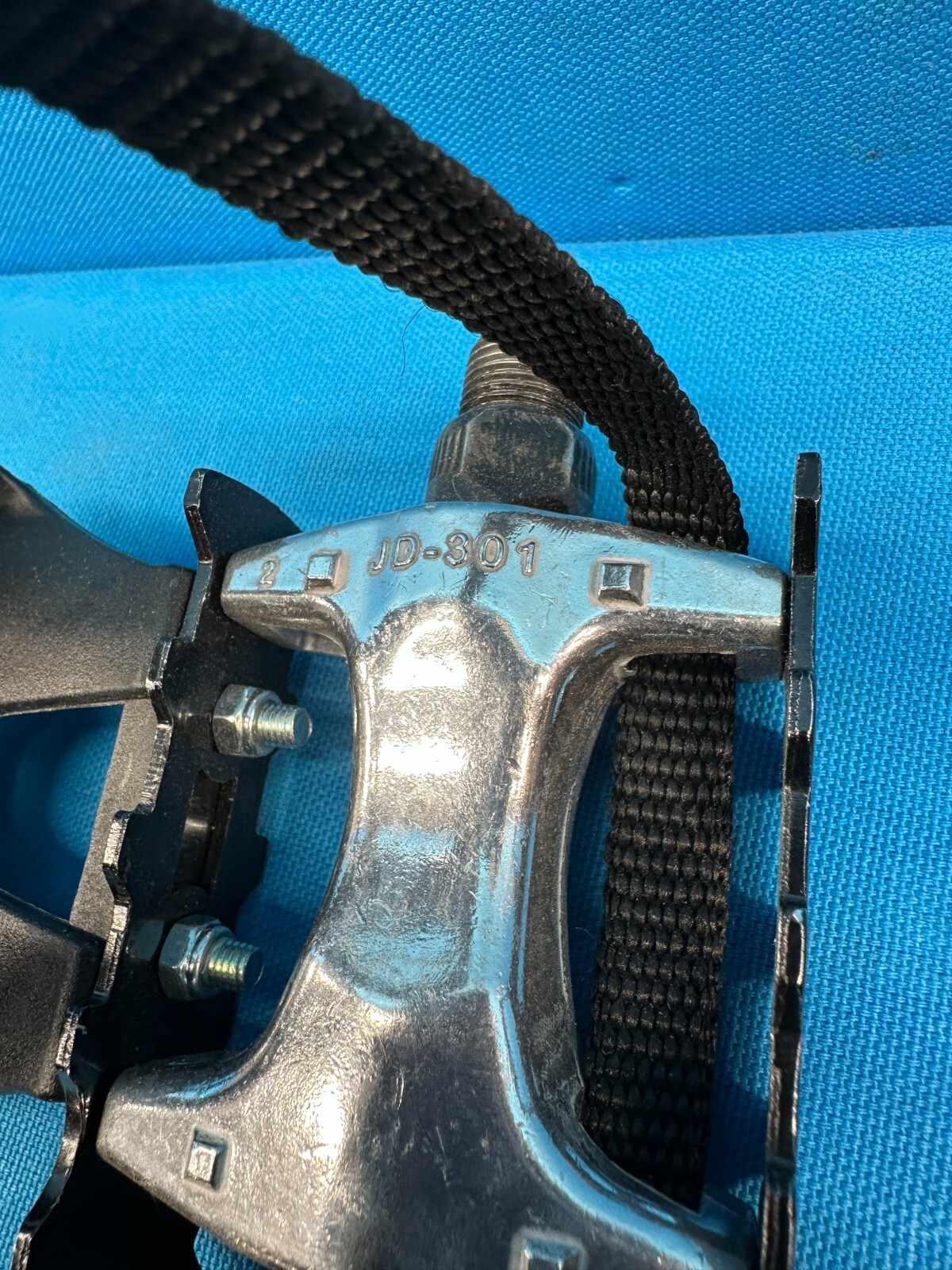 Picture 3 of 8