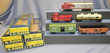 HO AHM AT&SF FM Diesel Set - Complete set wit...