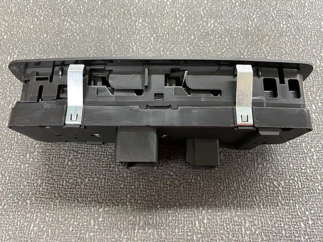 2011-16 DODGE TRAVEL LEFT Interruptor e Moldura da Porta Frontal OEM# 68084001AD - Imagem 3 de 4