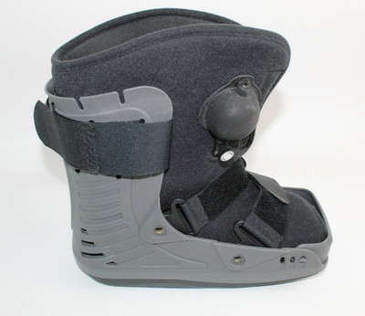 Corflex Walking Boot with Air Pump Adjustable Support, Black, Size Medium