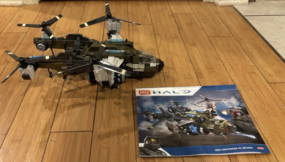 MEGA Construx Halo UNSC Frostraven vs. Decimus (built) - Image 4 of 4