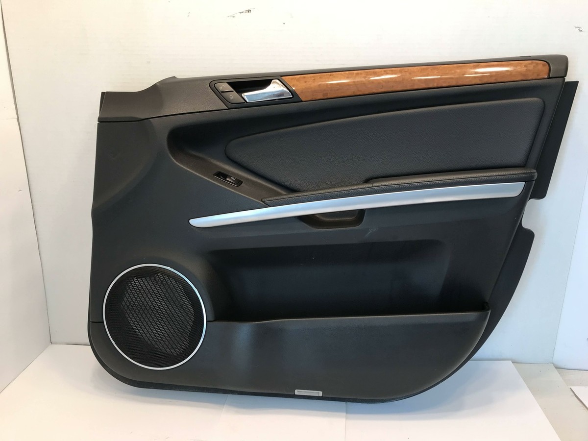 2008 Mercedes GL Class Front Door Trim Panel Passenger Right