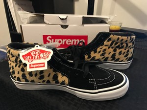 vans x supreme leopard
