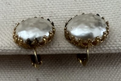 Miriam Haskell Clip-On Earrings Vtg Baroque Pearl Spring Screw Back Signed 7/8''