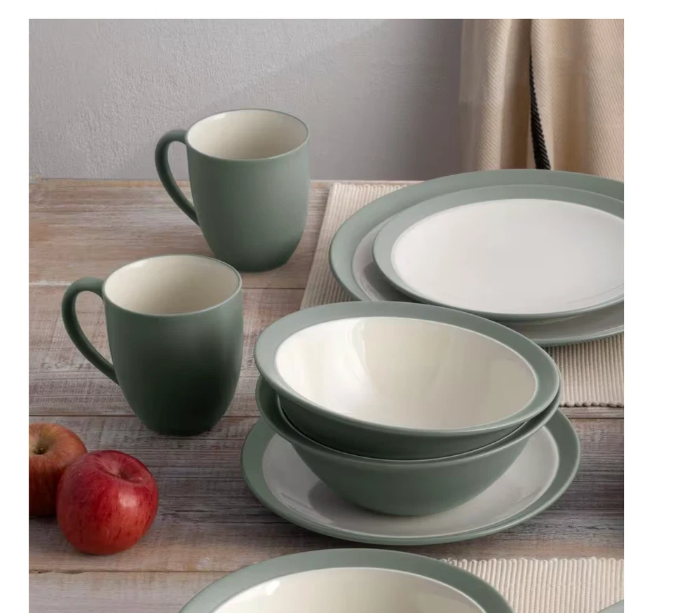 Juego de vajilla curva de 16 piezas Noritake H1324 colorwave verde servicio para 4 Foto 4 de 4