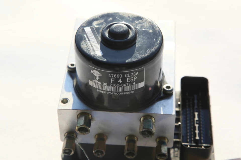 Infiniti FX35 2006-2008 2x2 bomba antirotura y módulo K7934 Foto 2 de 4