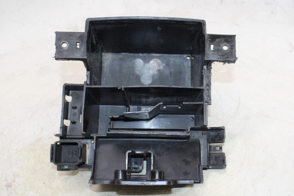 06-24 KAWASAKI VULCAN 900 VN900D CLASSIC LT OEM BATTERY TRAY BOX HOLDER - Image 2 of 4
