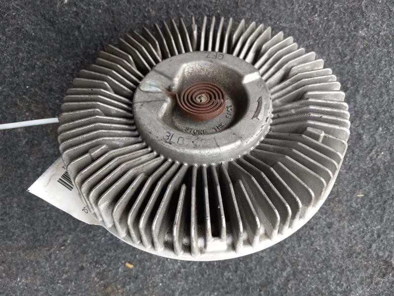Embrague ventilador 00-13 Chevrolet Suburban 2500 20913877 Foto 3 de 4
