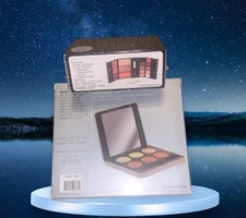 Makeover Essentials Contour Kit with Mirror, & Diary Palette Set New In Box